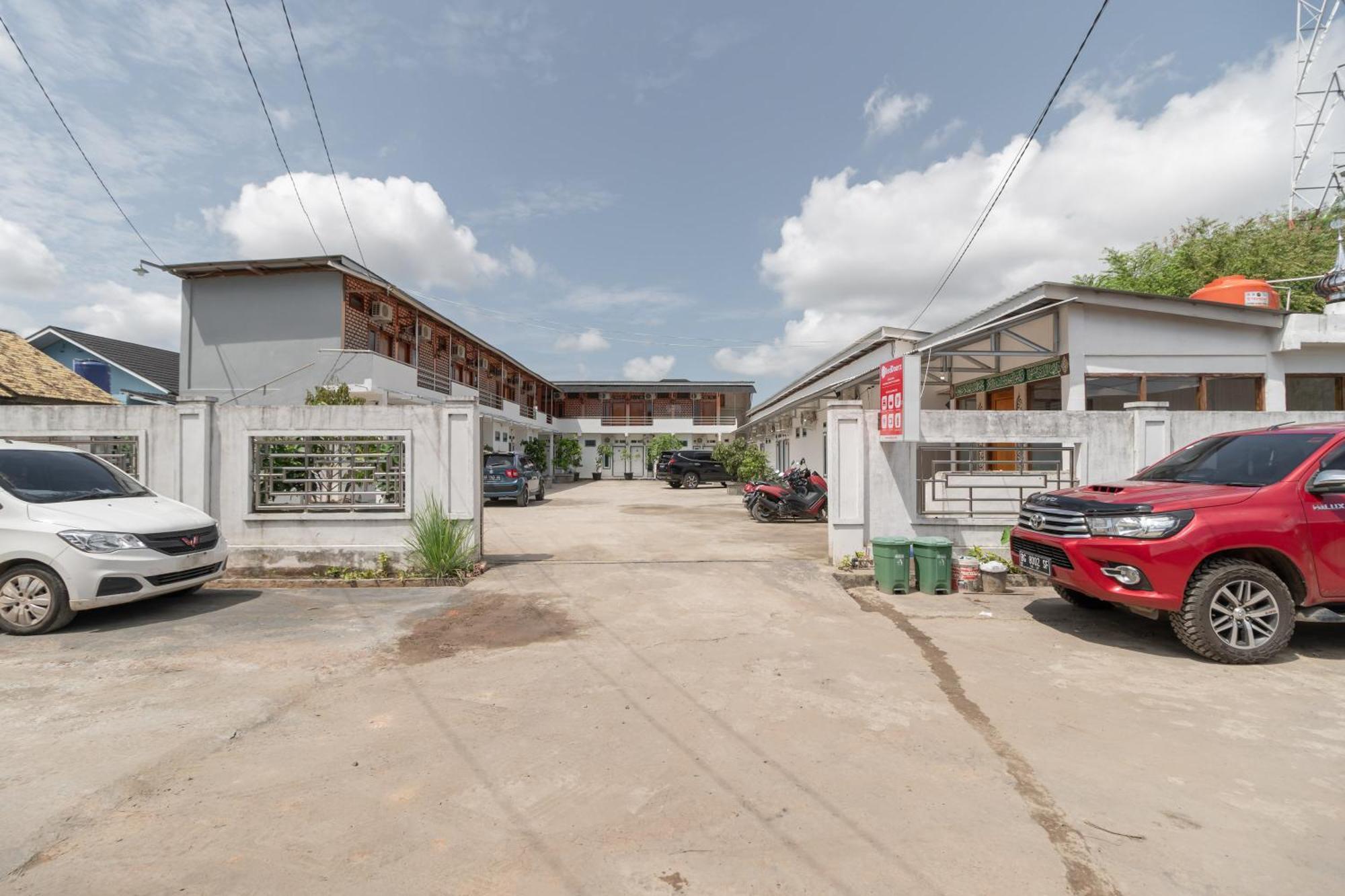 Reddoorz Syariah Near Jakabaring Sport City Palembang Exteriér fotografie