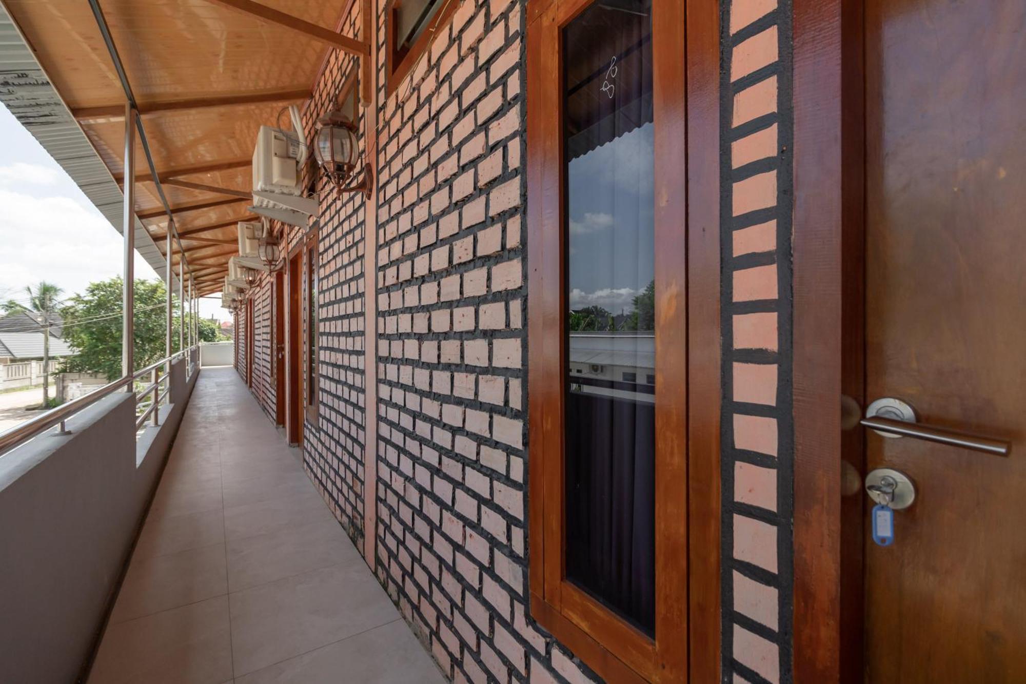 Reddoorz Syariah Near Jakabaring Sport City Palembang Exteriér fotografie